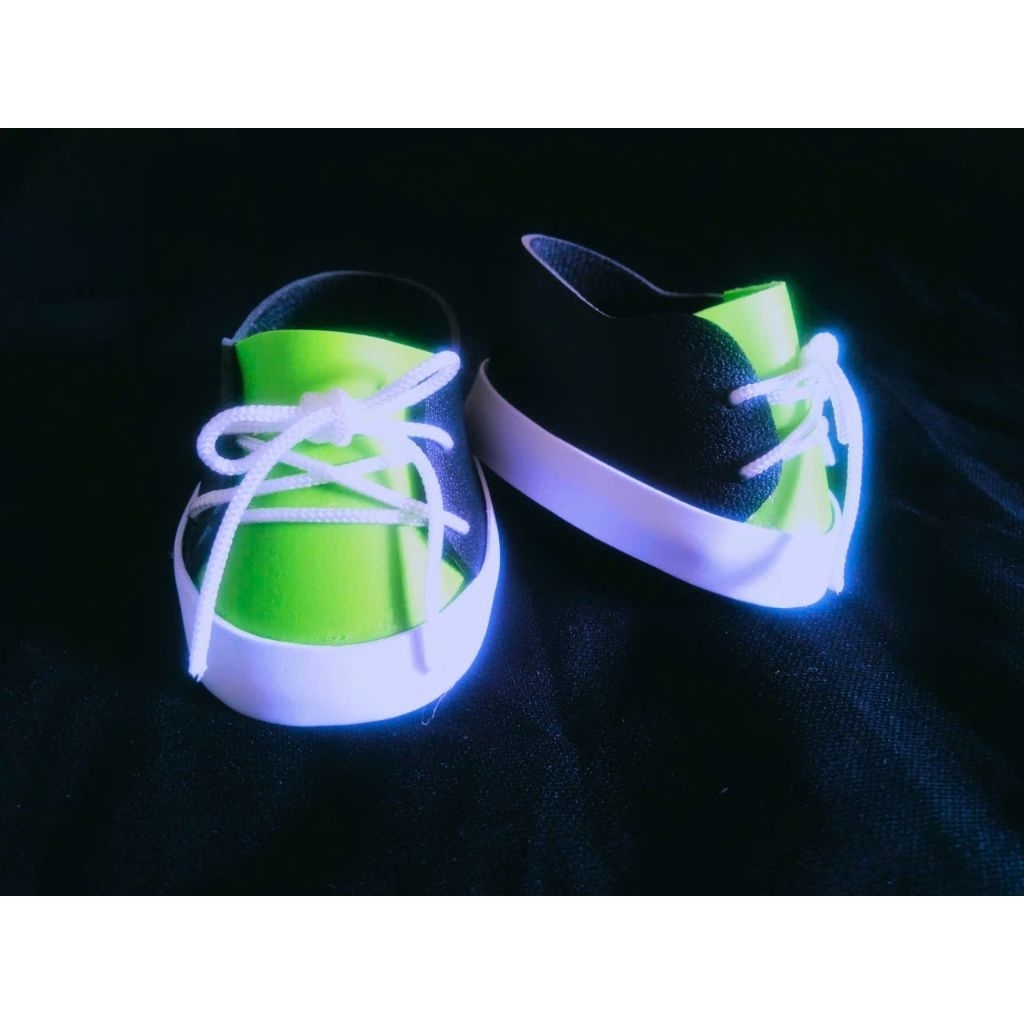 mẫu giày thiết kế cho doll 22in