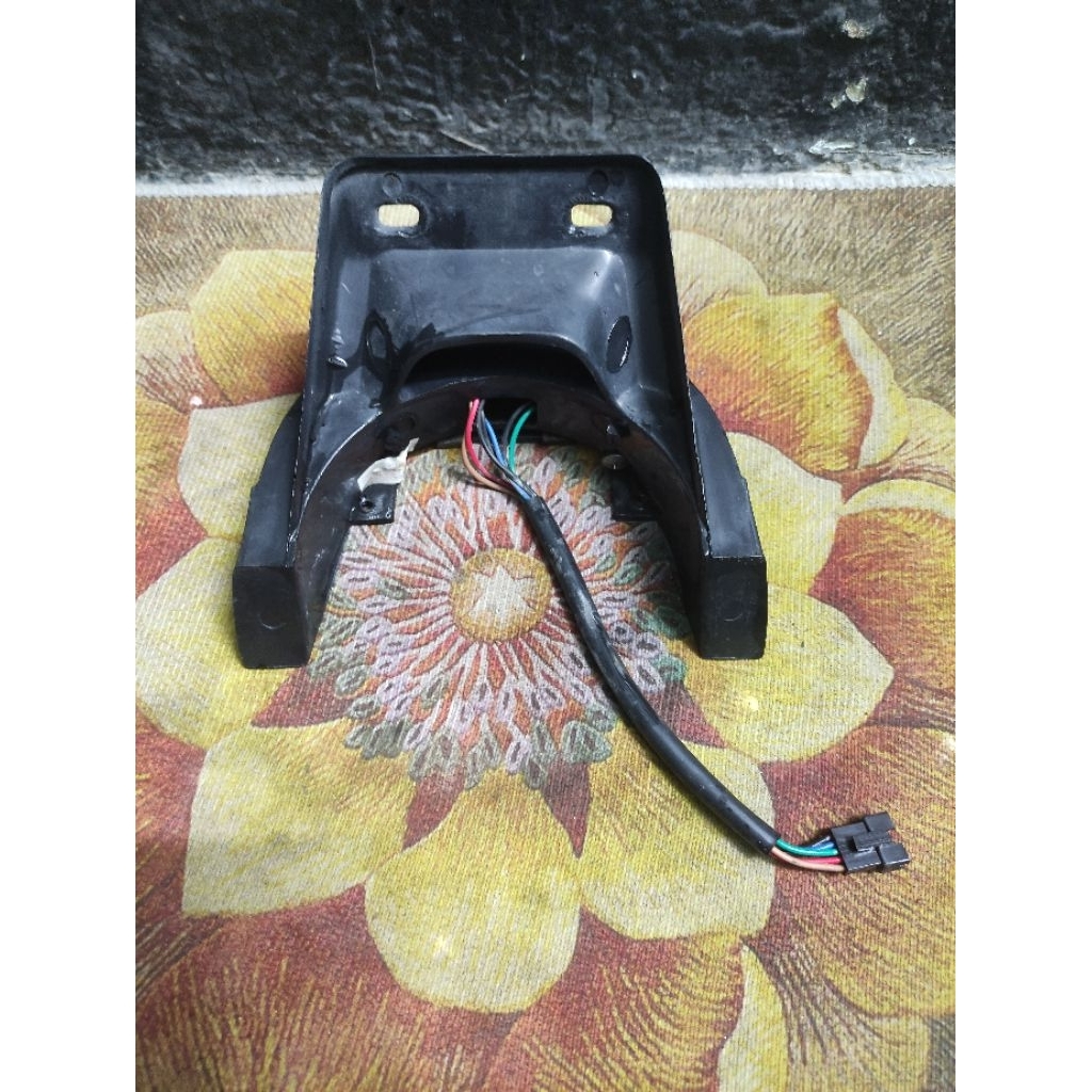 cụm đuôi đèn sau xe điện osakar tháo xe zin ra còn xài tốt