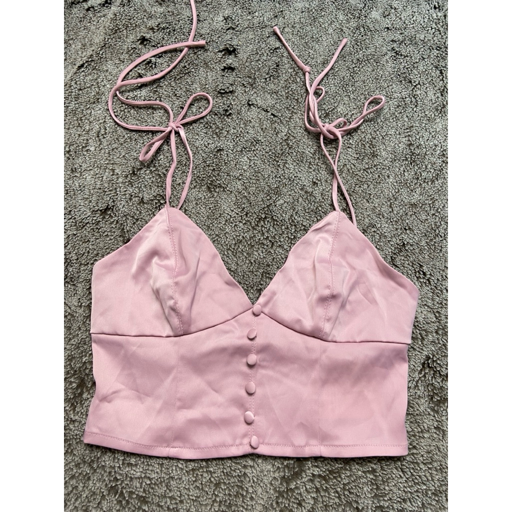 Áo dây lụa urban outfit size S