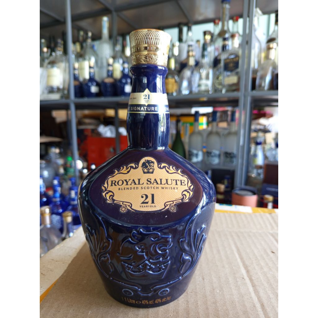 Combo 1 chivas 18 và 1 chivas 21 700ml, mới đẹp