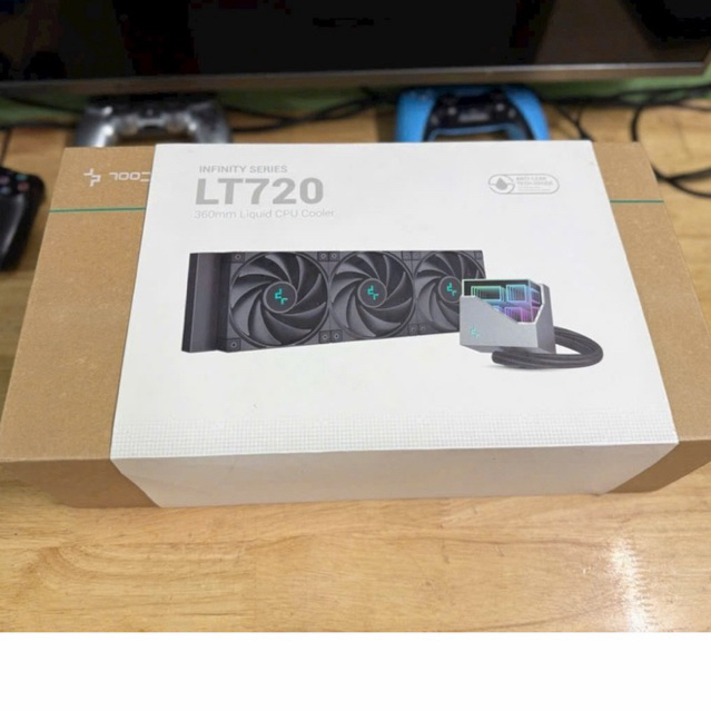 Tản Nước Deepcool LT720 3 Fan Cũ