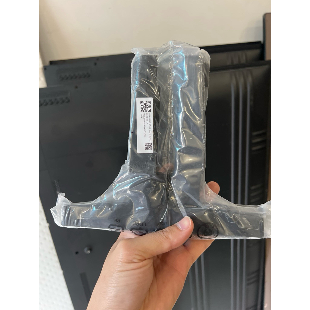 Chân tivi Samsung 55 inch UA55U8500F Chính hãng