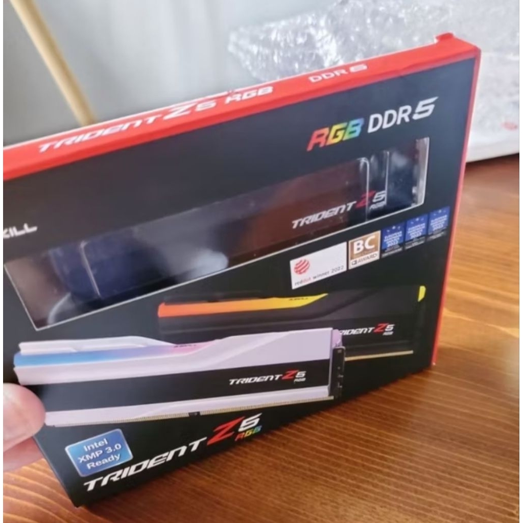 gkills DDR5 2 × 24G = 48GB Buss 6400Hz