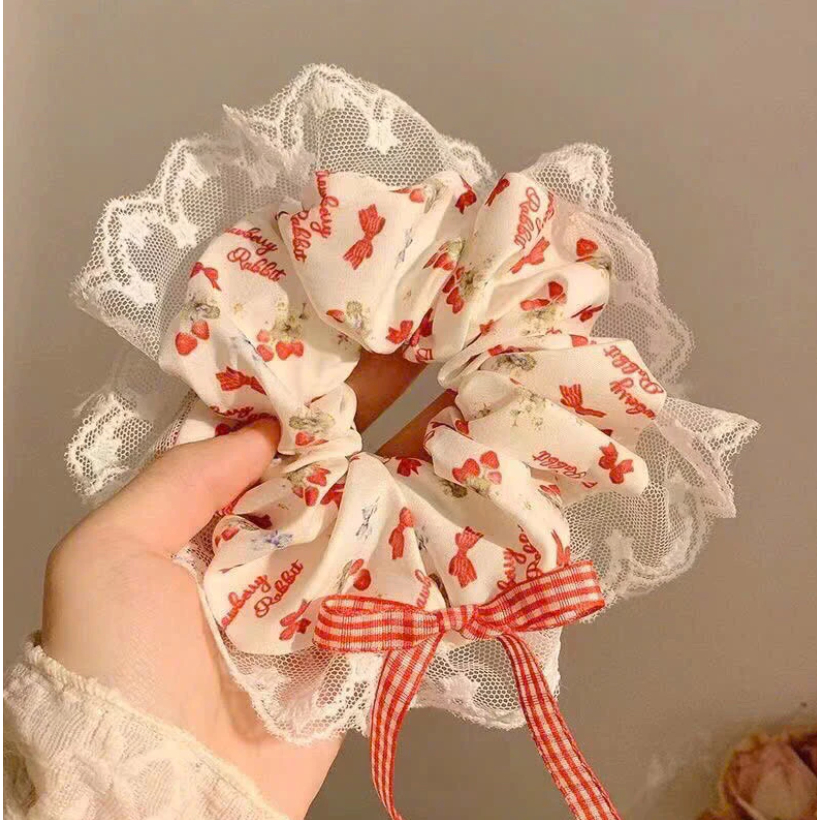 [Peinn] Cột tóc scrunchies quả dâu phối ren và nơ Dtonline