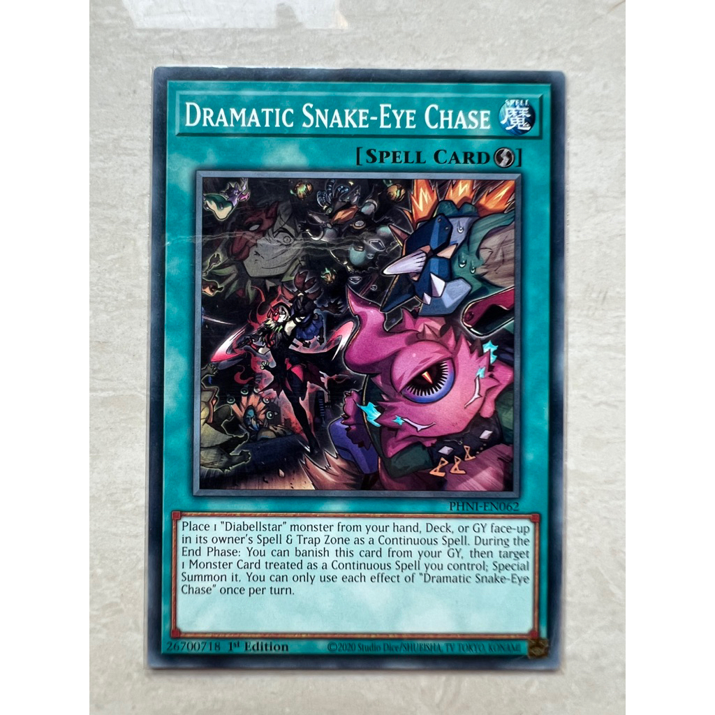 Thẻ bài Dramatic snake eye chase