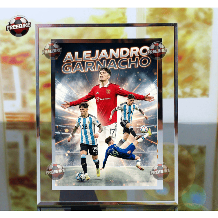 KHUNG POSTER ALEJANDRO GARNACHO BẰNG KÍNH PHA LÊ CAO CẤP