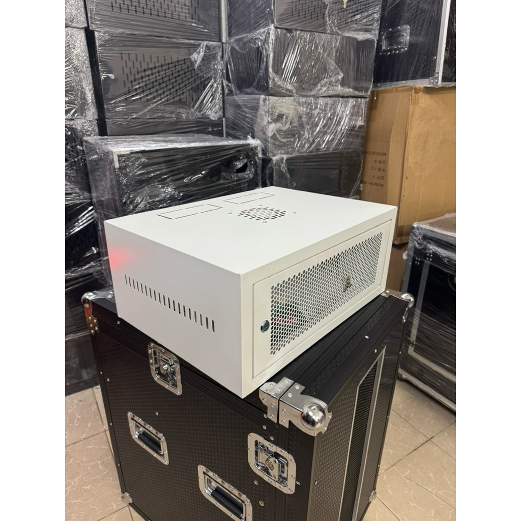 tủ rack 4u , tủ mạng 4u loại dày dặn cao cấp, cánh âm sơn đẹp