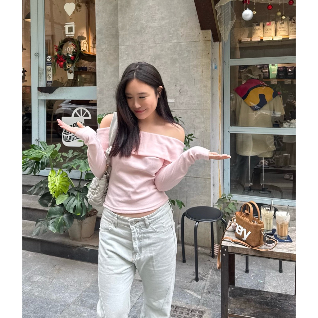 Áo nỉ mềm trễ vai hồng pastel SOFT PINK TOP