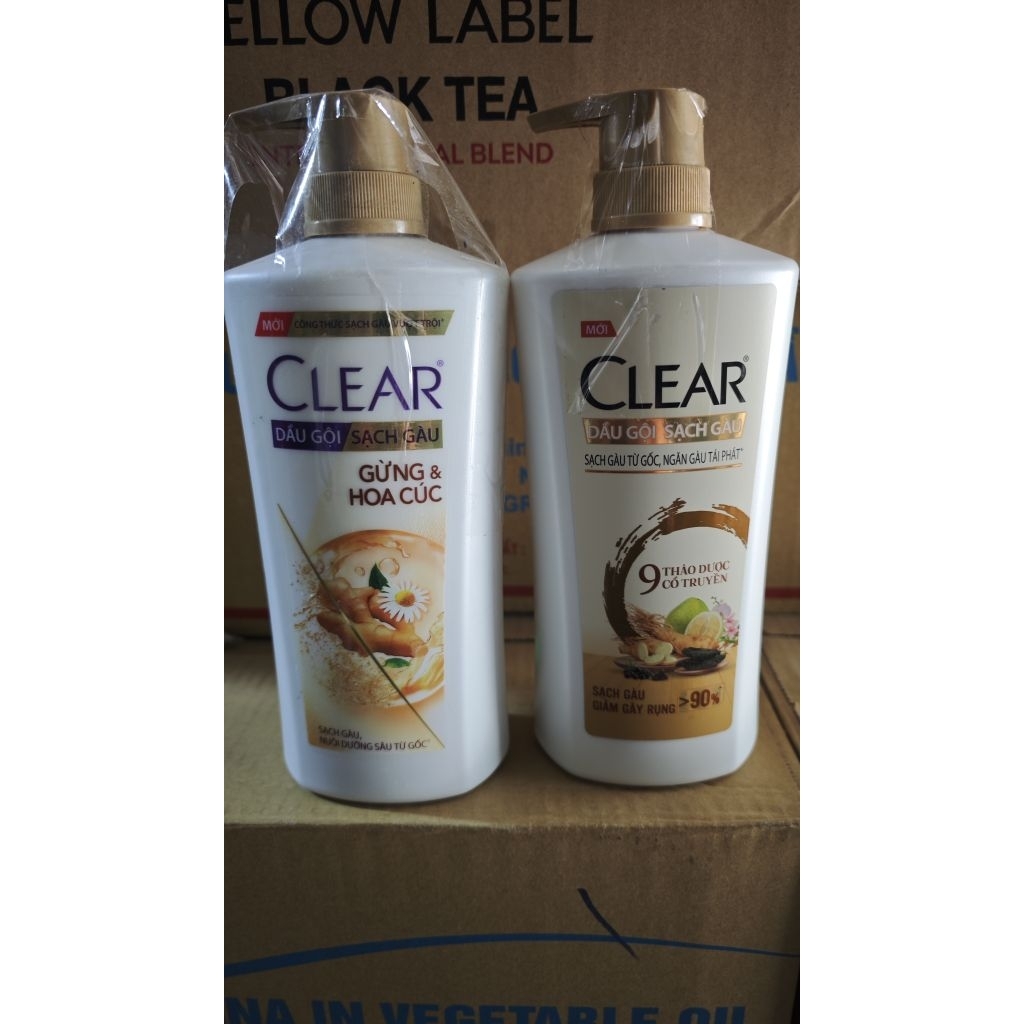 Dầu gội sạch gàu Clear 9 loại Thảo Dược 630g