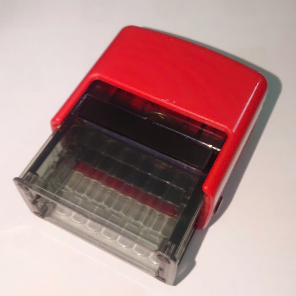 Con dấu tên theo yêu cầu