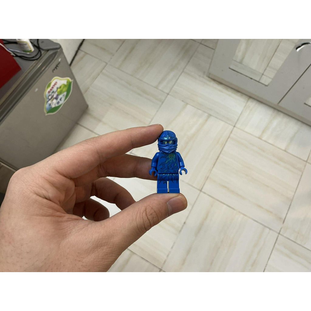 lego Ninjago real100%-Jay nrg used khá lỏ ( used bị mờ)