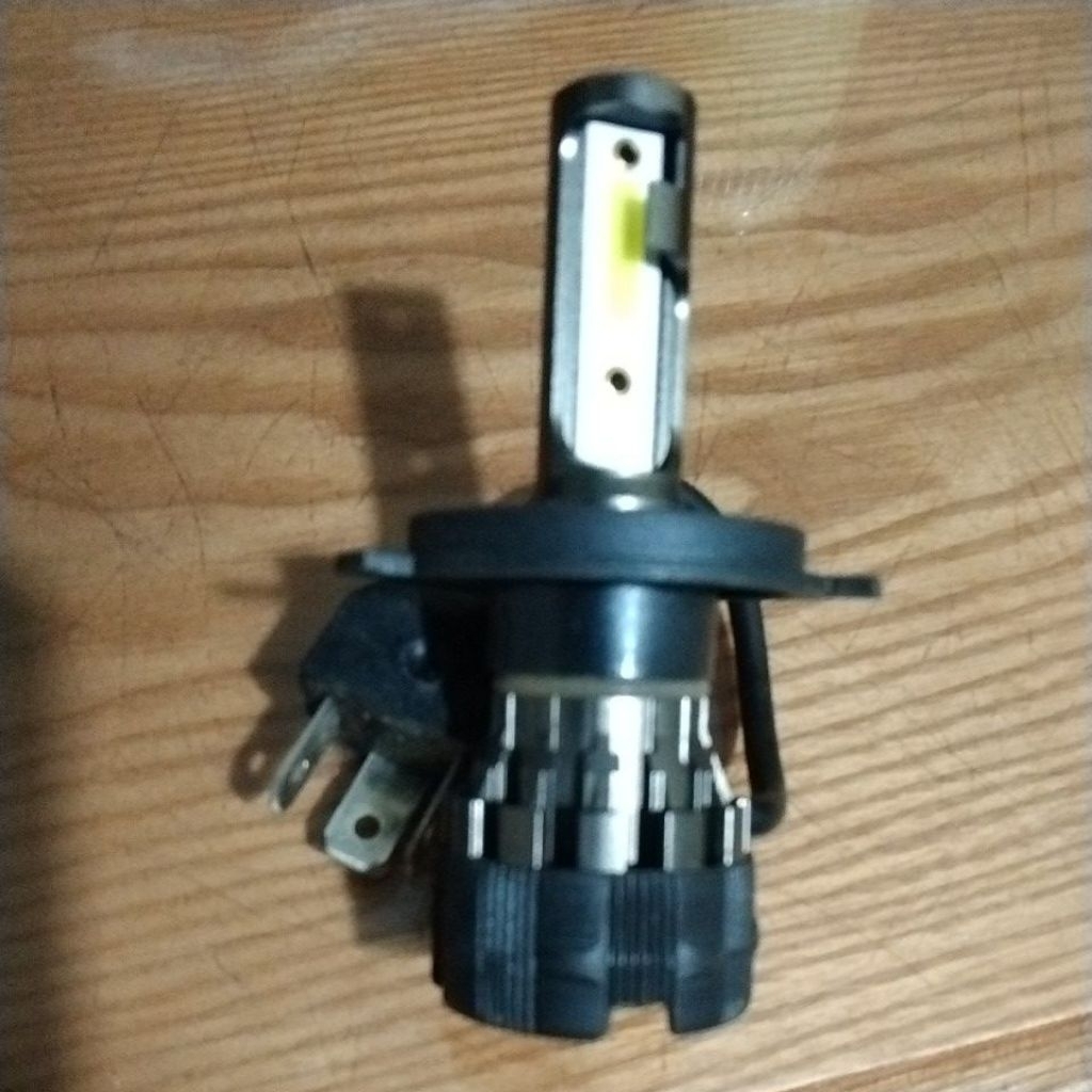 Đèn led chân H4 siêu sáng