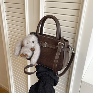 Túi Xách Nữ Da Lộn Size 18, Túi Đeo Vai Đeo Chéo Vintage Kèm Charm Thỏ Siêu Sang - HTN527