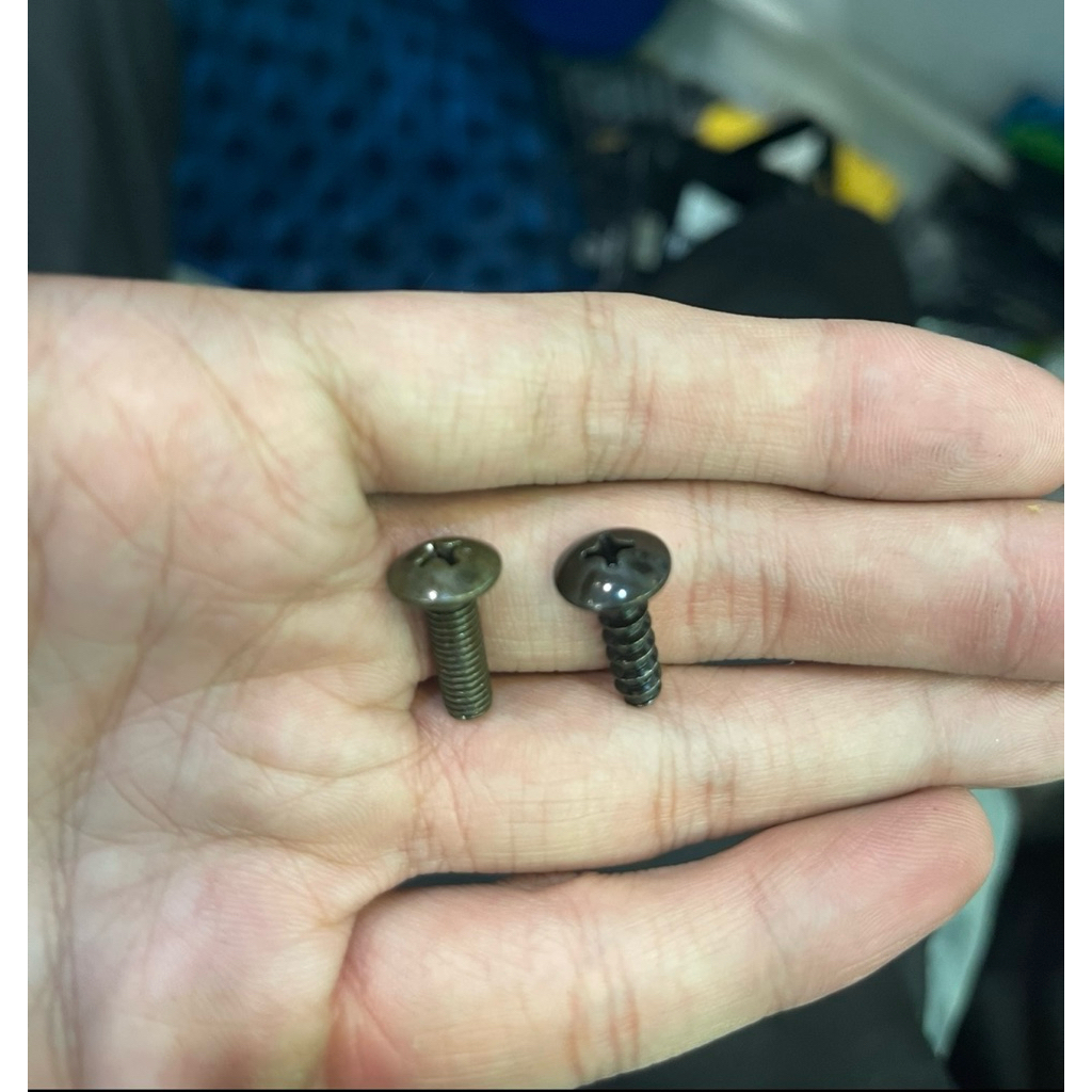 -"Ốc Vị Trí Chuyên Dụng Dàn Áo Sh Nhập Sh Ý version 2008-2009-2010-2011