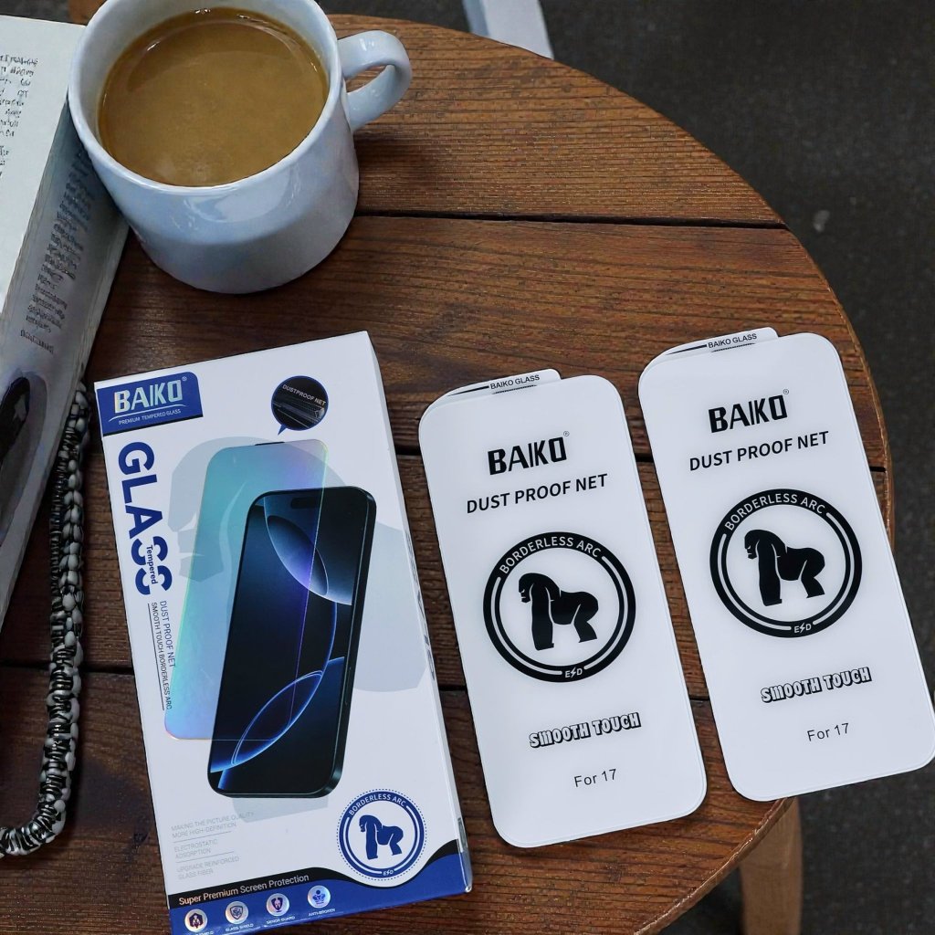 Hộp 10 kính cường lực iphone Baiko không viền đen tặng kèm 10 bịch khăn lau và 1 ốp trong Space