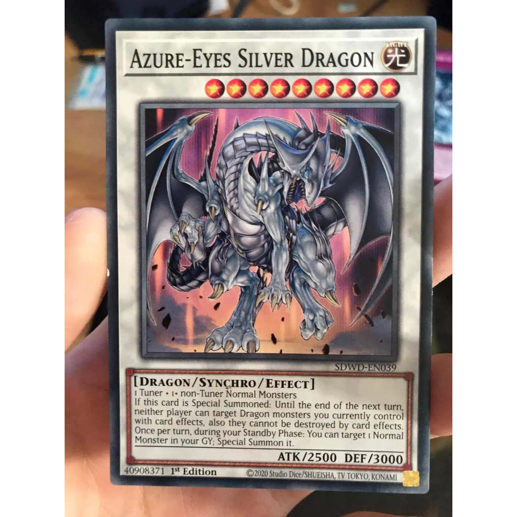 azure-eyes silver dragon