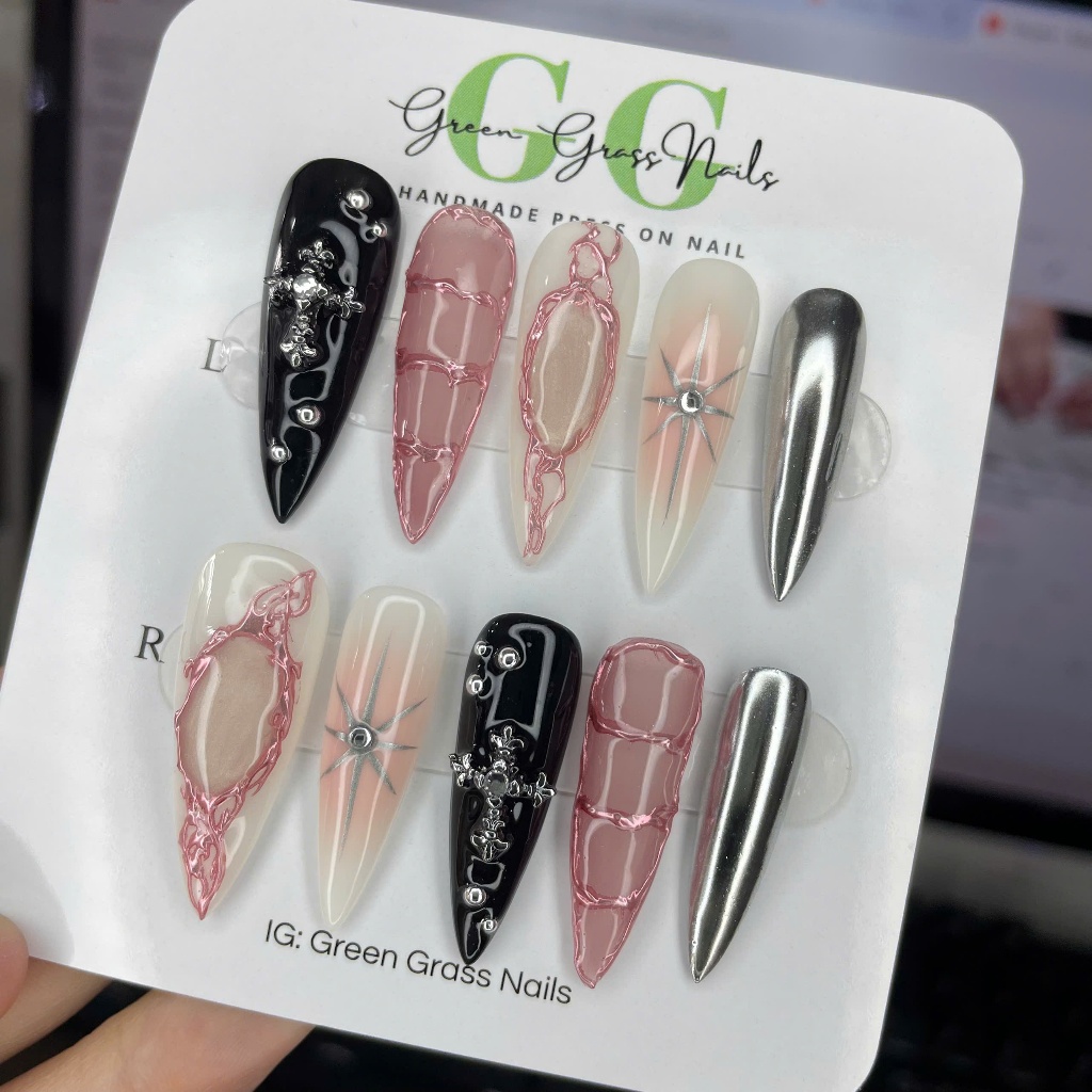 Nailbox y2k ,móng tay giả thiết kế style cá tính y2k tráng gương freestyle .