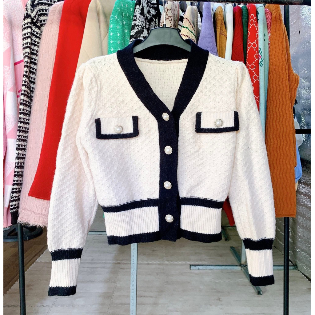 2hand: Cardigan Trắng Tiểu Thư Sọc Đen