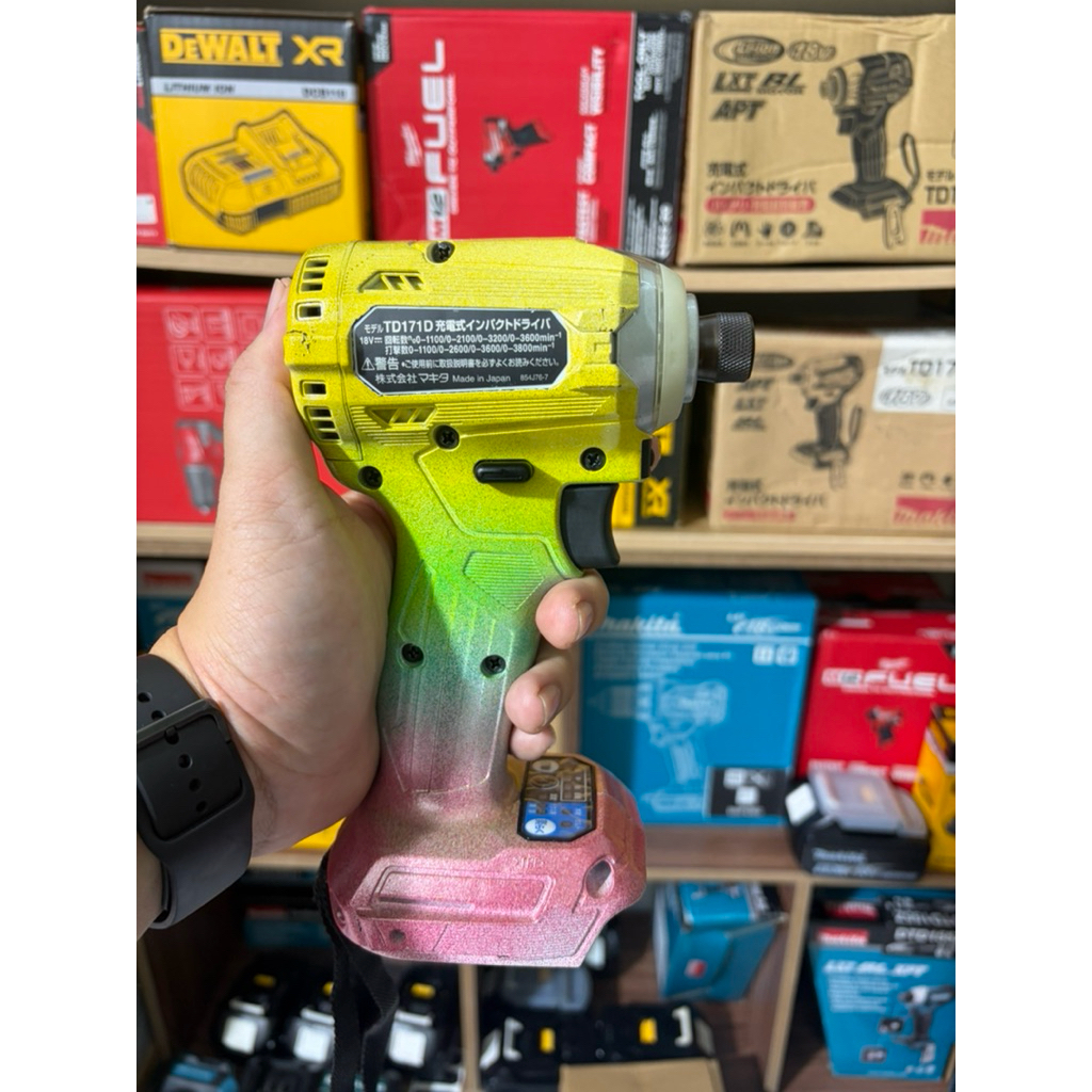 Vít Makita TD171D hàng nội địa Nhật mới 100% (màu custom)