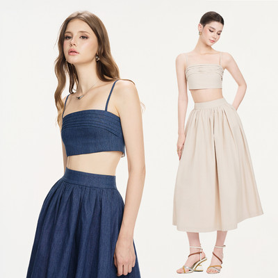 RECHIC Áo 2 dây Evan dáng croptop phối xếp ly ngực năng động sành điệu