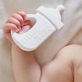 Gặm nướu bình sữa Hàn Quốc dành cho bé ss, chất liệu an toàn với trẻ 429