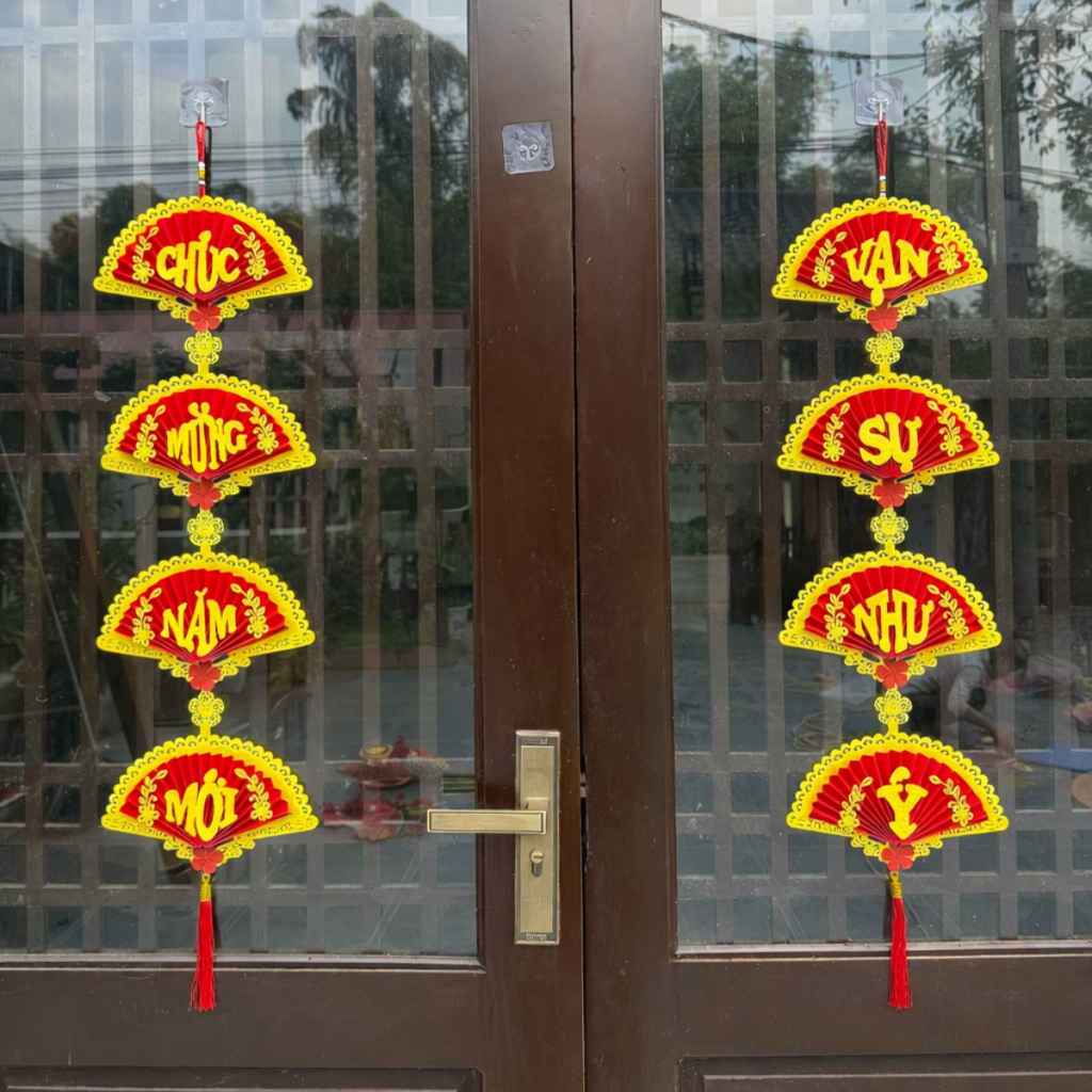 Bộ Decor Tết 2026 Có Bé Trai Bé Gái Bằng Nỉ – Trang Trí Nhà Cửa & Lớp Học