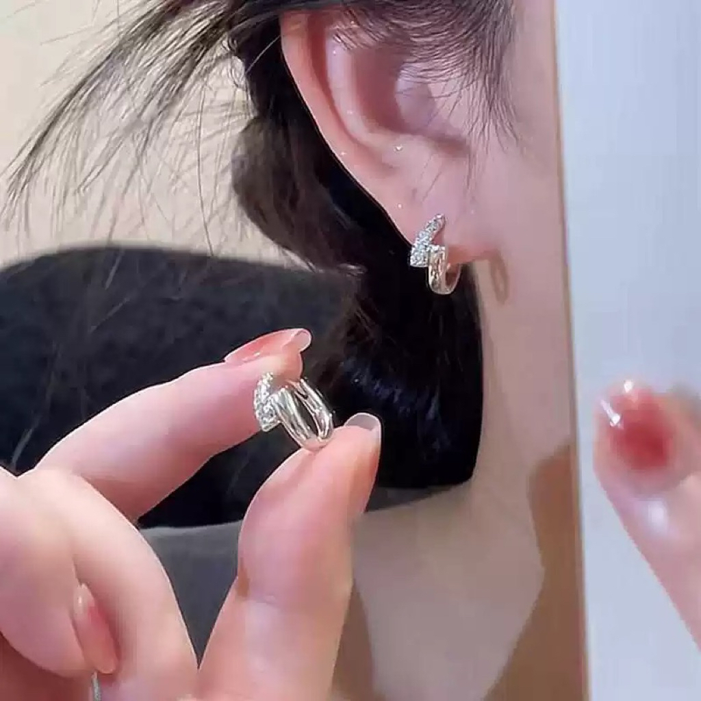 GM26 Bông tai Swan Earrings tròn kép mạ bạc Silver sang chảnh thanh lịch