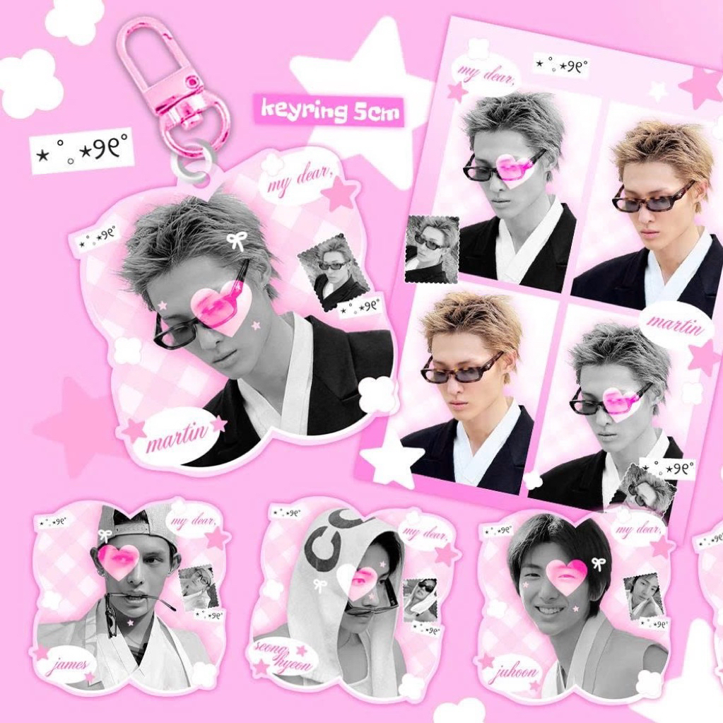 clover boy cortis | keyring móc khoá & id postcard cortis