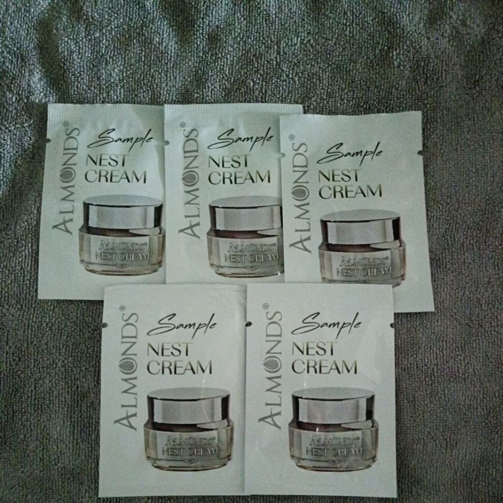 kem dưỡng chính hãng almonds