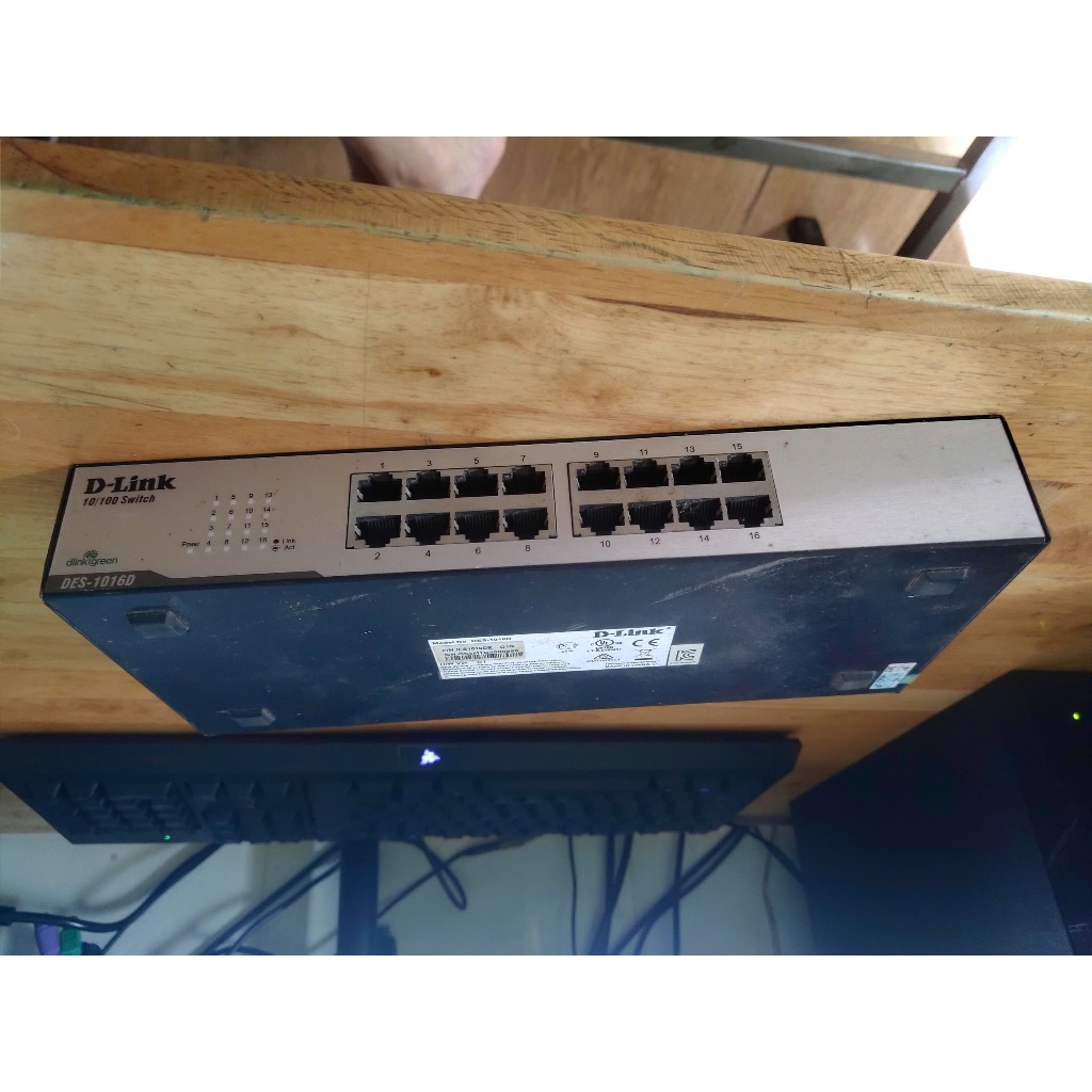 Switch D-Link DES-1016D 16 Port