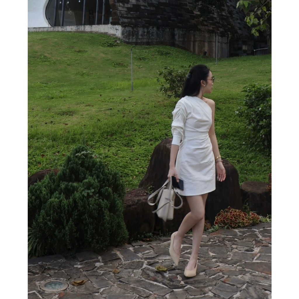 𝗞𝗵𝗶𝗲𝘁- Đầm Linen Tưng Premium lệch vai BASIC