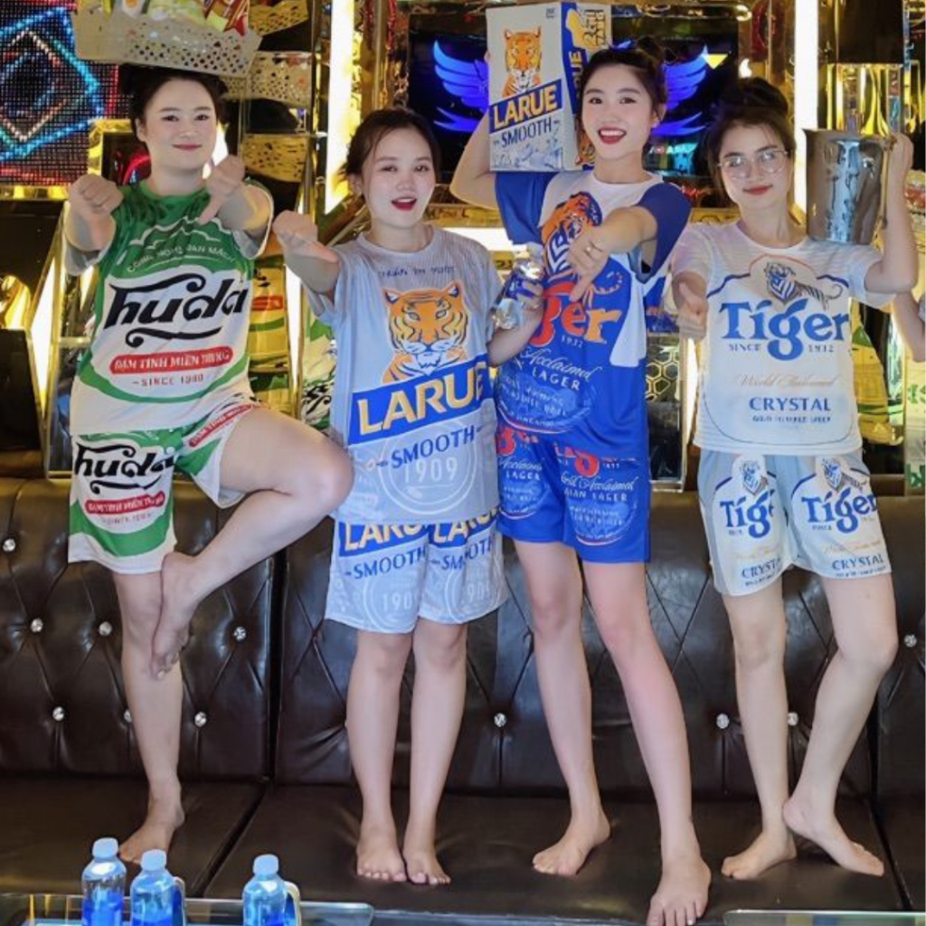 Sét 13 mãu Bộ thể thao bia tiger, sài gòn, larue, huda, kẹn xanh, bọt bia, sting, tiger nâu, bạc mặc