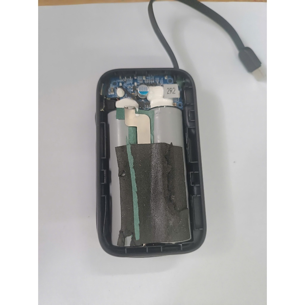 SDP 10000mAh Type C PD QC 3.0 22.5W Xmobile JP325 mất nắp. ( Like New )