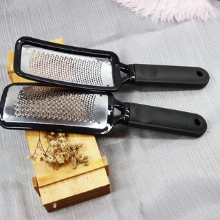 Cây Chà Gót Chân Cán Nhựa Cầm Tay Dài 27cm, Dụng Cụ Làm Mềm Gót Chân Loại Bỏ Tế Bào Chết An Toàn