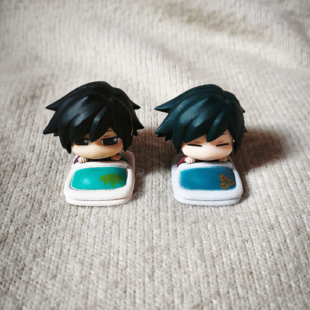 Combo 2 cái: Demon Slayer / Kimetsu no Yaiba: Onemutan figure Tomioka Giyuu