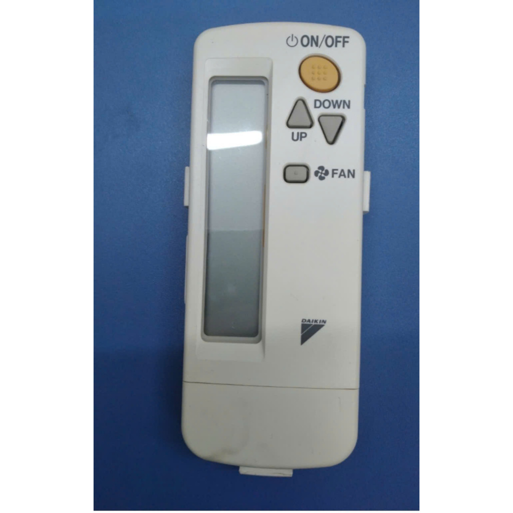 Điều khiển điều hòa Daikin âm trần BRC4C152 giao hàng nhanh toàn quốc