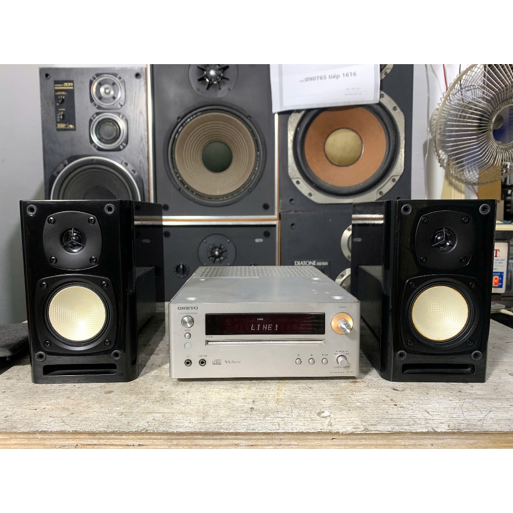 Bán Bộ dàn nghe nhạc Onkyo  CR- S1   hát cực hay chi tiết (điện 110v)
