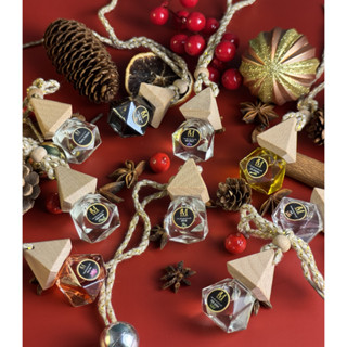 Tinh dầu treo xe Mocotics 8ml – khử mùi ô tô, thơm lâu, treo gương xe, nhiều mùi, sả chanh, xá xị,..