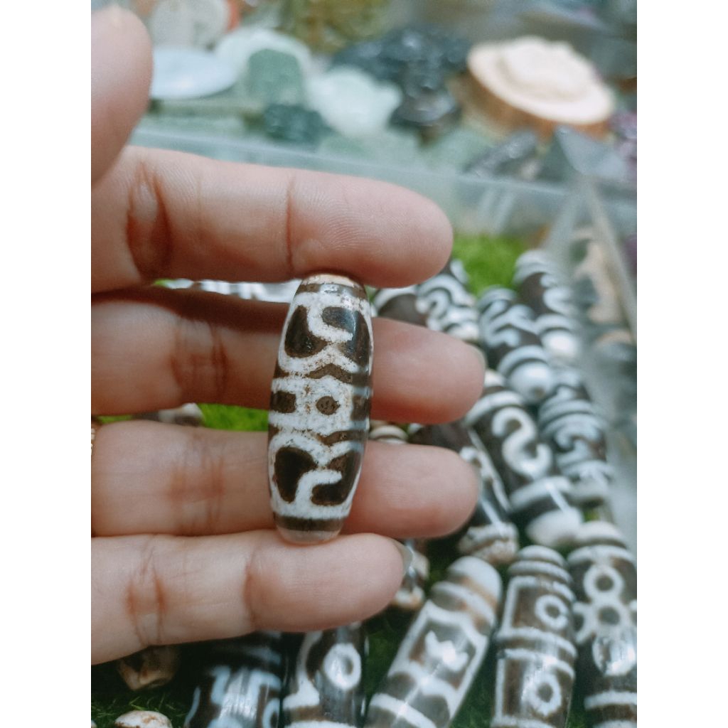 DZI bảo bình và dzi psu.diz cuz tây tạng