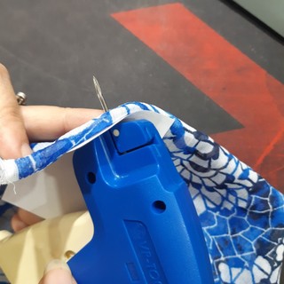 Máy bắn mạc treo tag: 60k/c