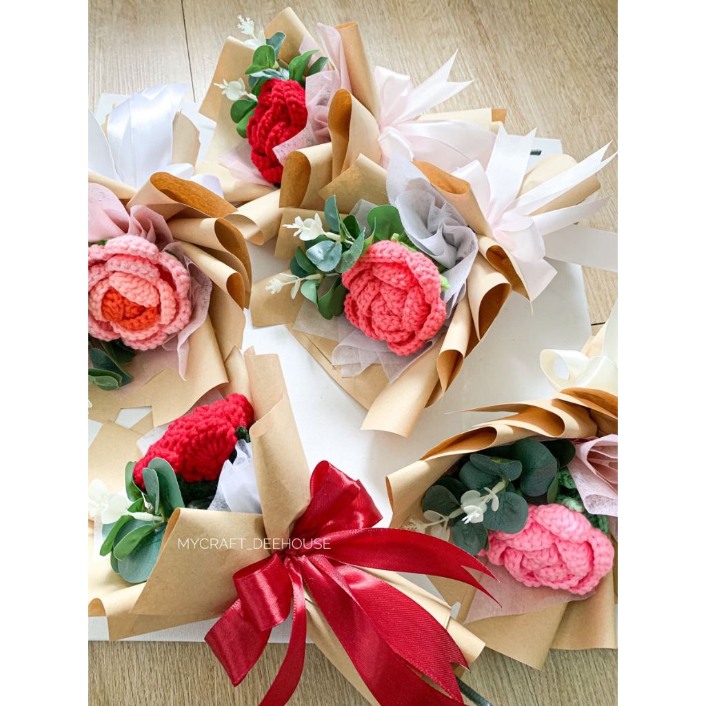 Bó hoa hồng len 1 bông xinh xắn làm quà tặng - Món quà xinh thay lời muốn nói