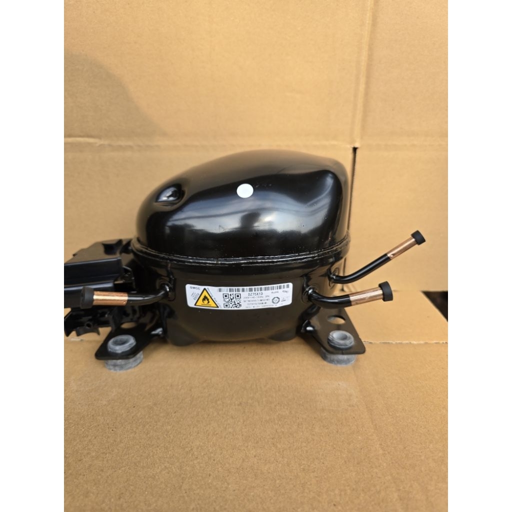 Block tủ lạnh TOSHIBA DZ75X1D, máy nén tủ lạnh inverter