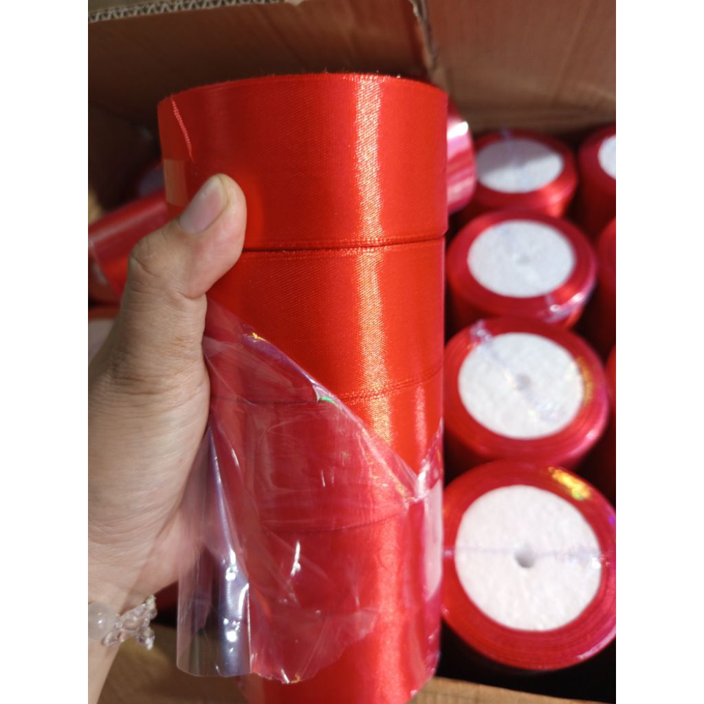 LỐC 5 CUỘN DÂY RUY BĂNG ĐỎ 4CM