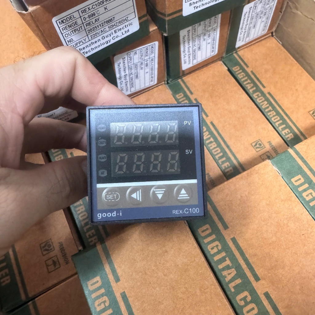 Đồng hồ điều khiển nhiệt độ REX-C100, REX-C700 , ngỏ ra relay hoặc SSR