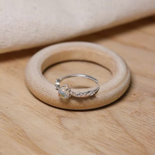 Nhẫn moonstone Bạc s925(92,5% bạc) - HuongGiangsilver