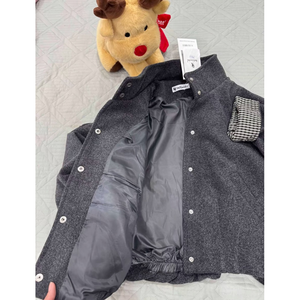 Áo khoác dạ cúc bấm cổ cao phối tay kẻ caro Nữ the.sweaterweather TSW | BigBuy360 - bigbuy360.vn