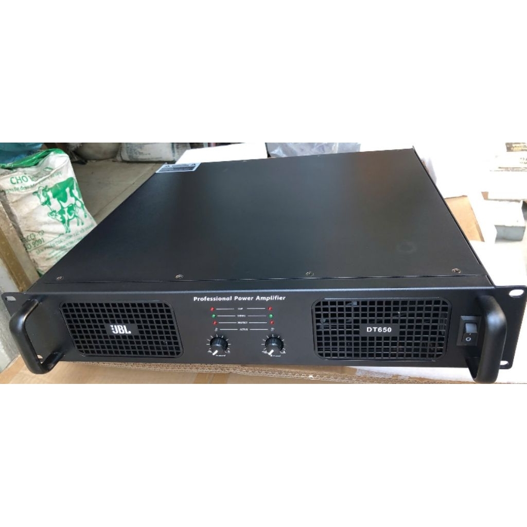 Cục Đẩy Công Suất Chuyên Nghiệp JBL DT650. (24 Sò)