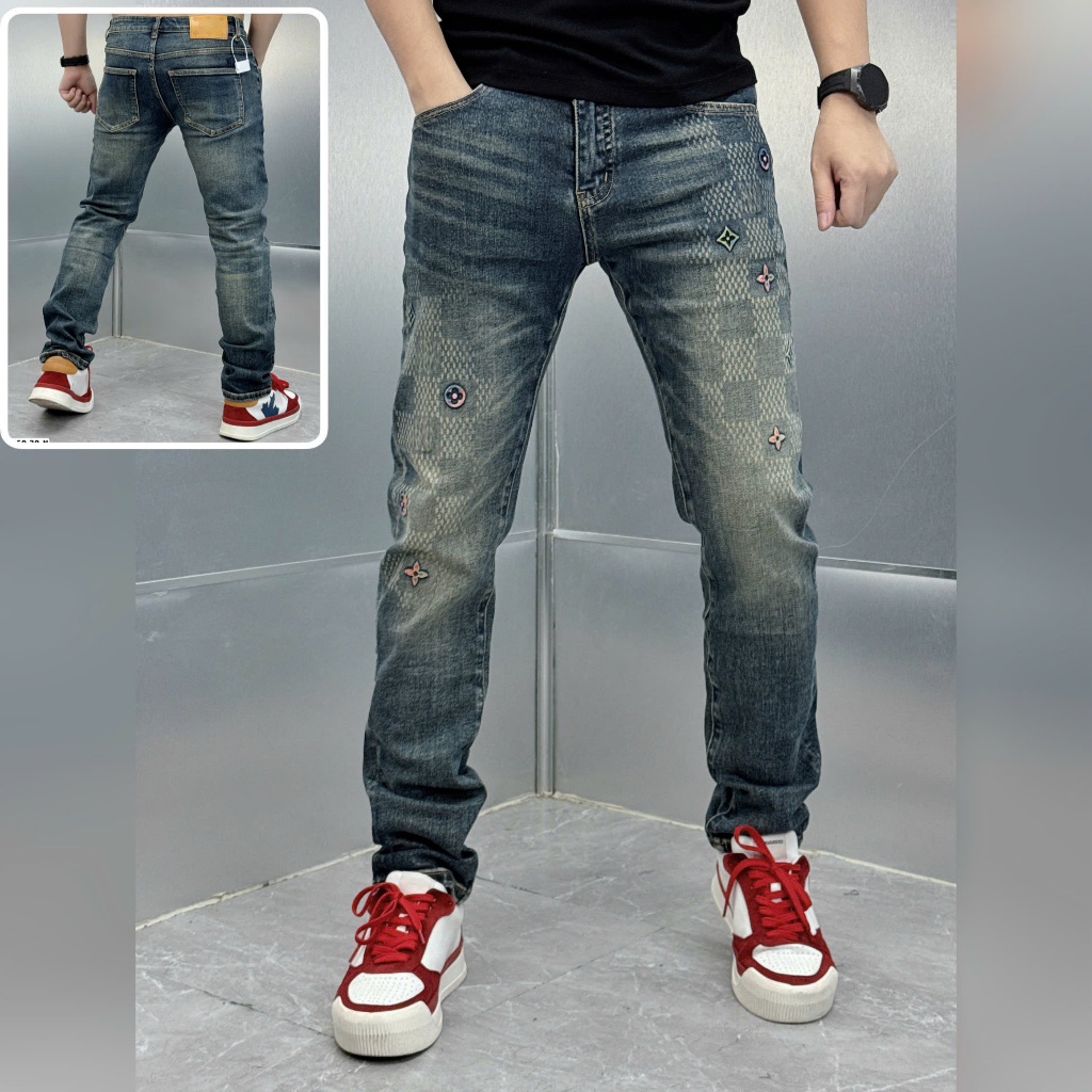 Quần Jean Nam Cao Cấp- Phối Họa Tiết Hoa Văn Sắc Nét-Mẫu New 2026 Qj-2523