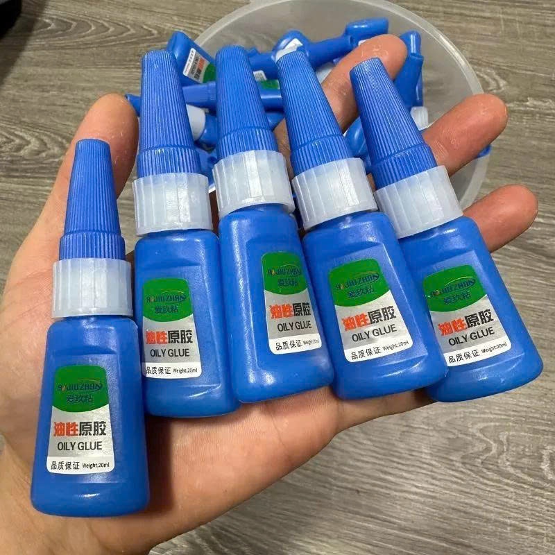 Combo 3 Lọ Keo OILY GLUE Đa Năng Gấp 50 Lần Keo 502