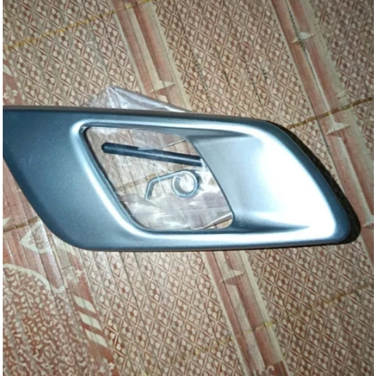 Tay mở cửa trong sơn bạc Ford Ranger (2012-2022), Everest (2012-2022), Mazda BT-50 (2012-2022)